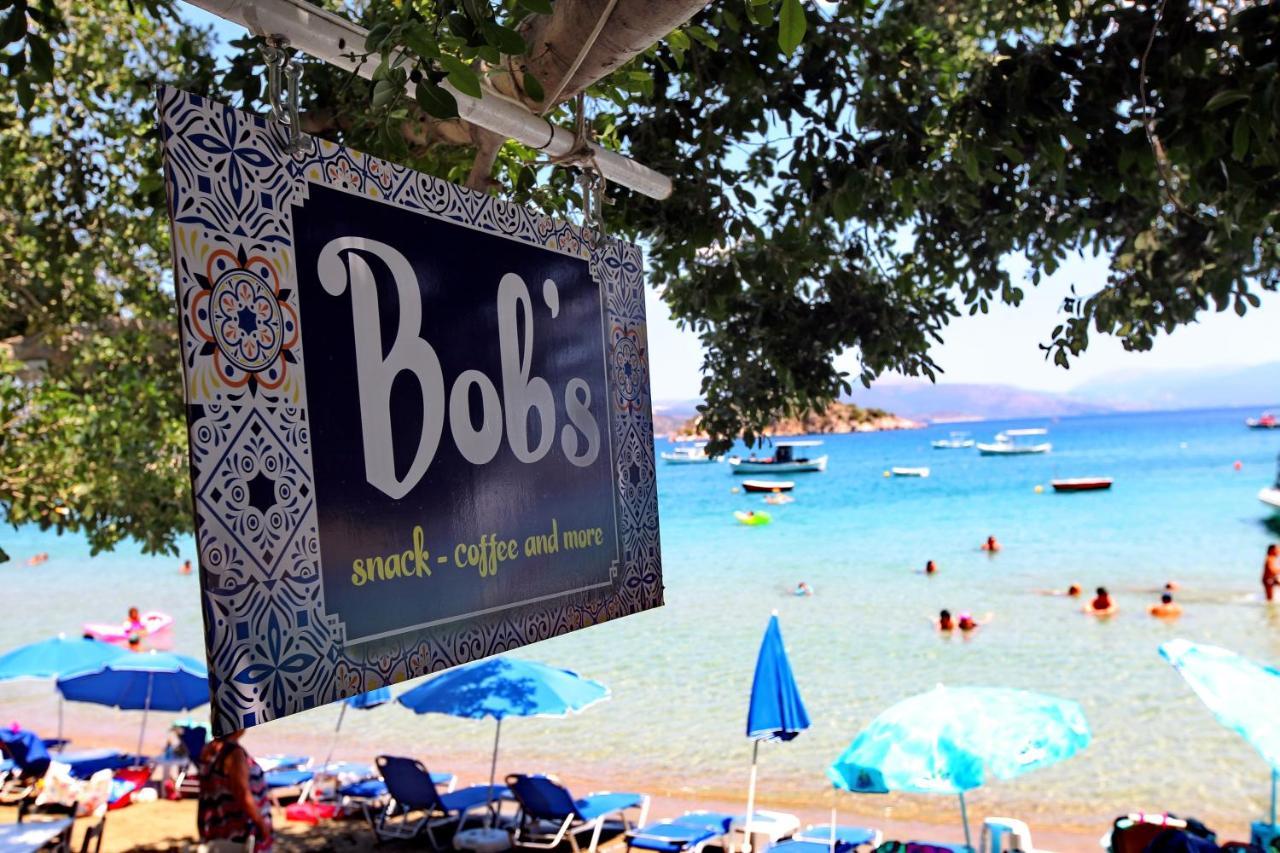 Bob'S Apartments Toló Kültér fotó